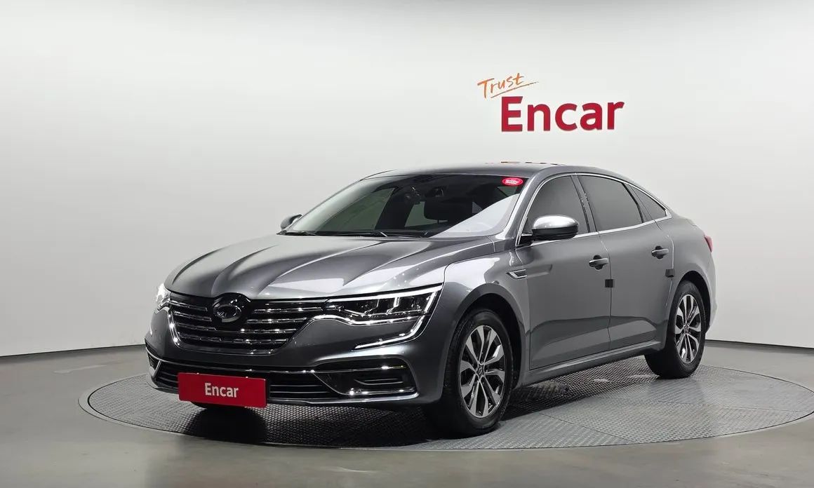 Renault SM6
