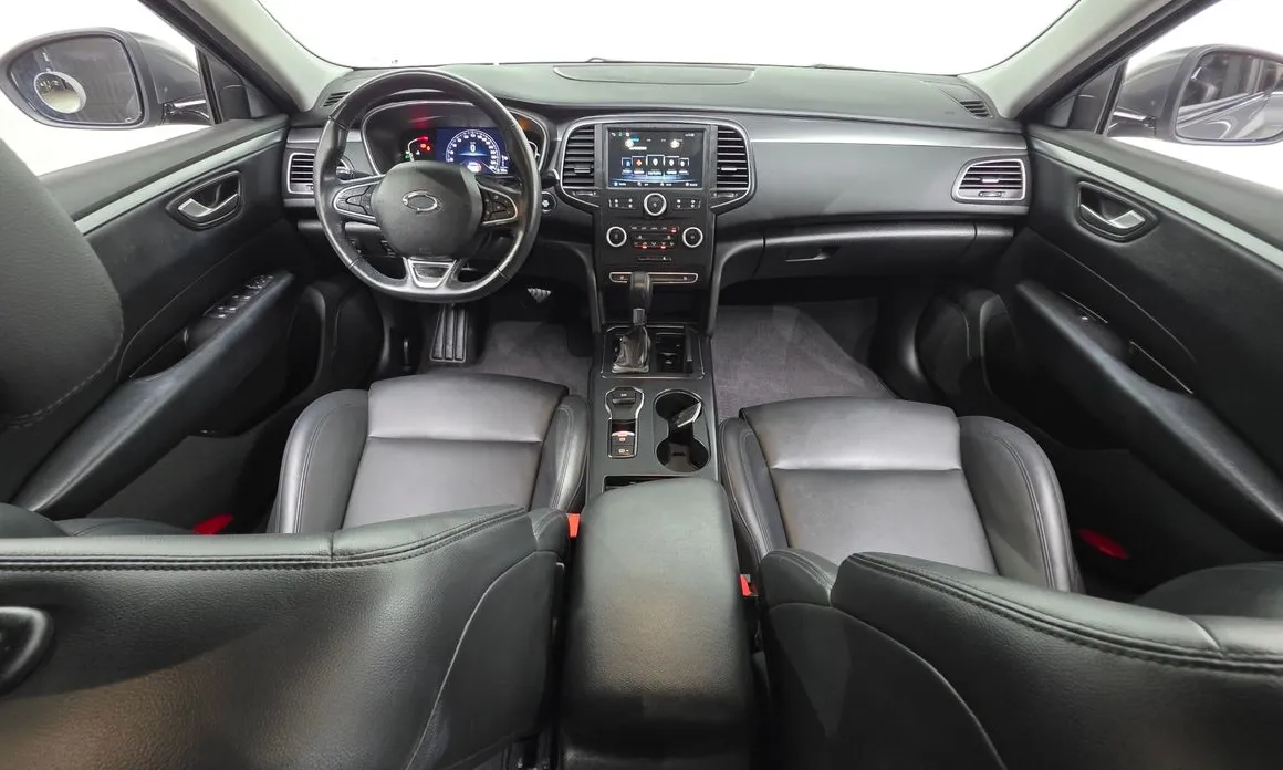 Renault SM6