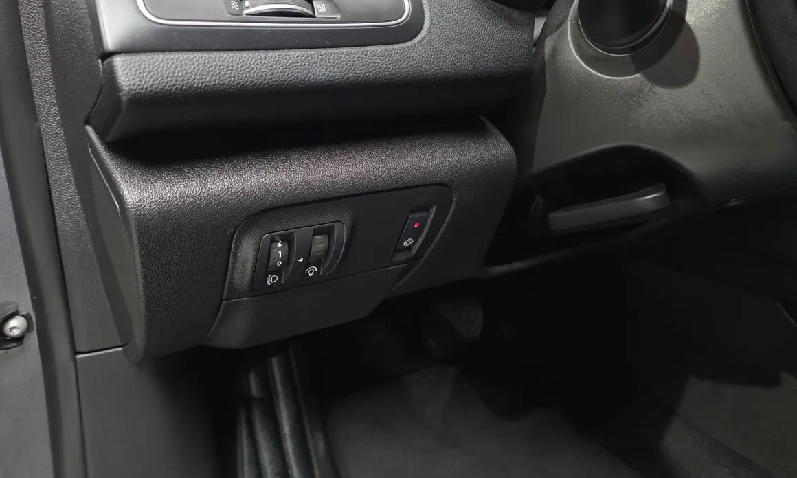 Renault SM6