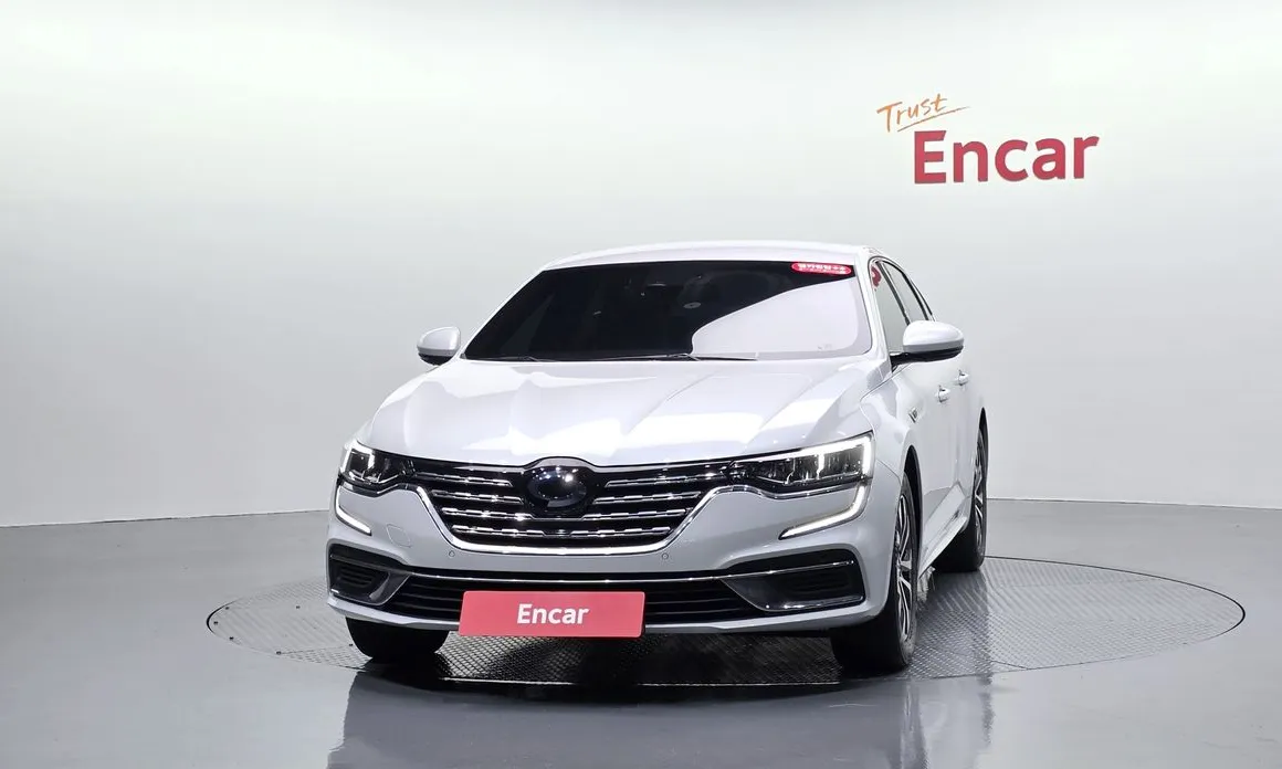 Renault SM6