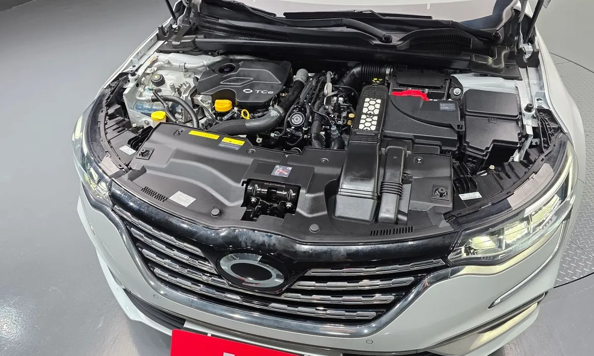 Renault SM6