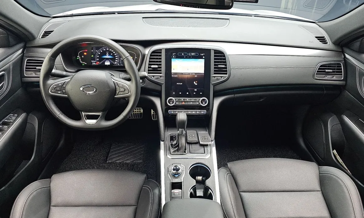 Renault SM6