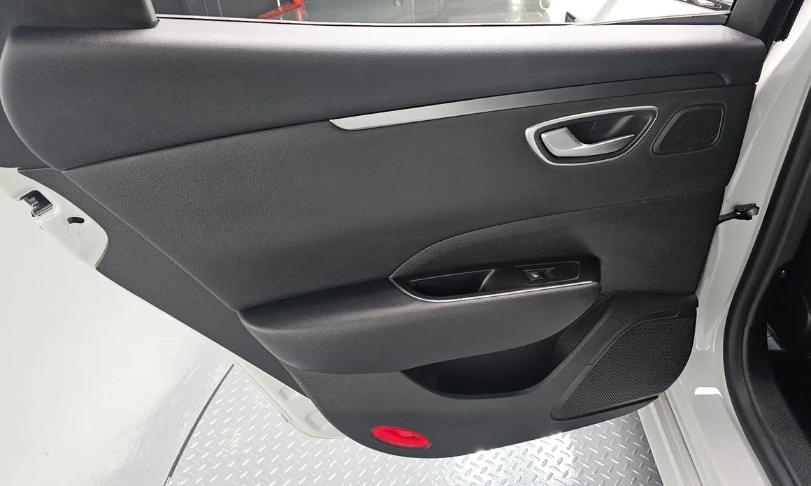 Renault SM6