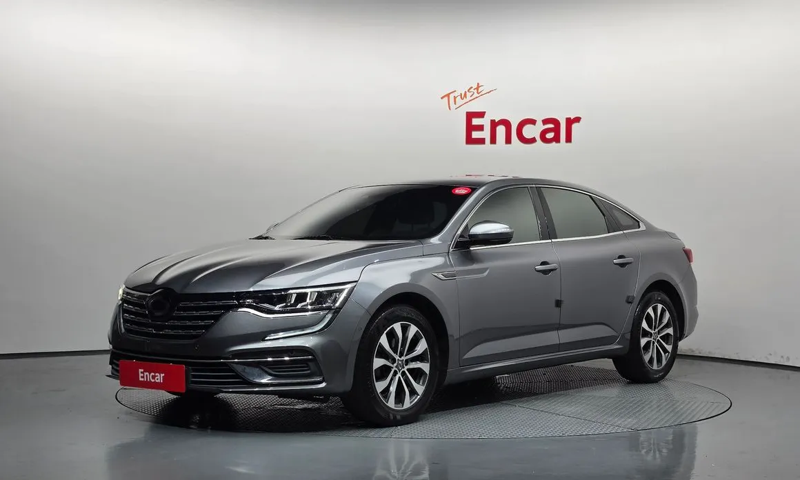 Renault SM6