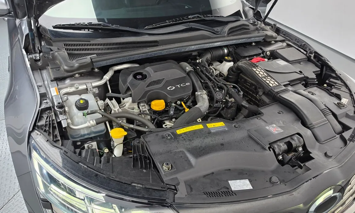 Renault SM6