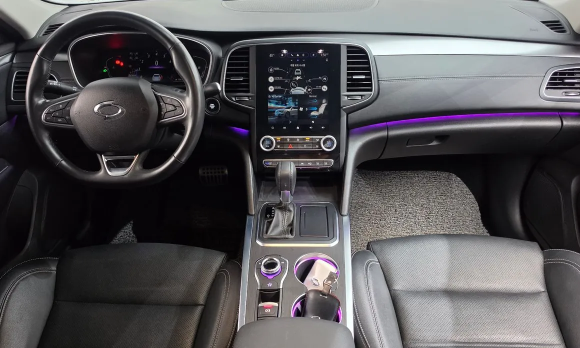 Renault SM6