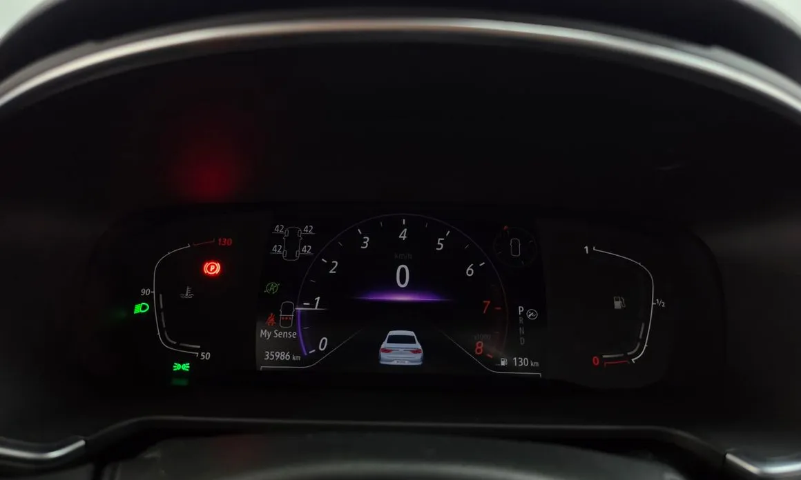 Renault SM6