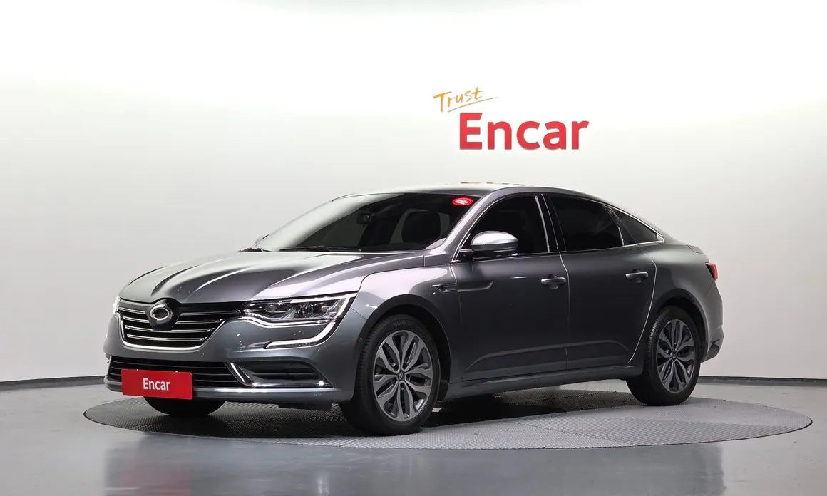 Renault SM6