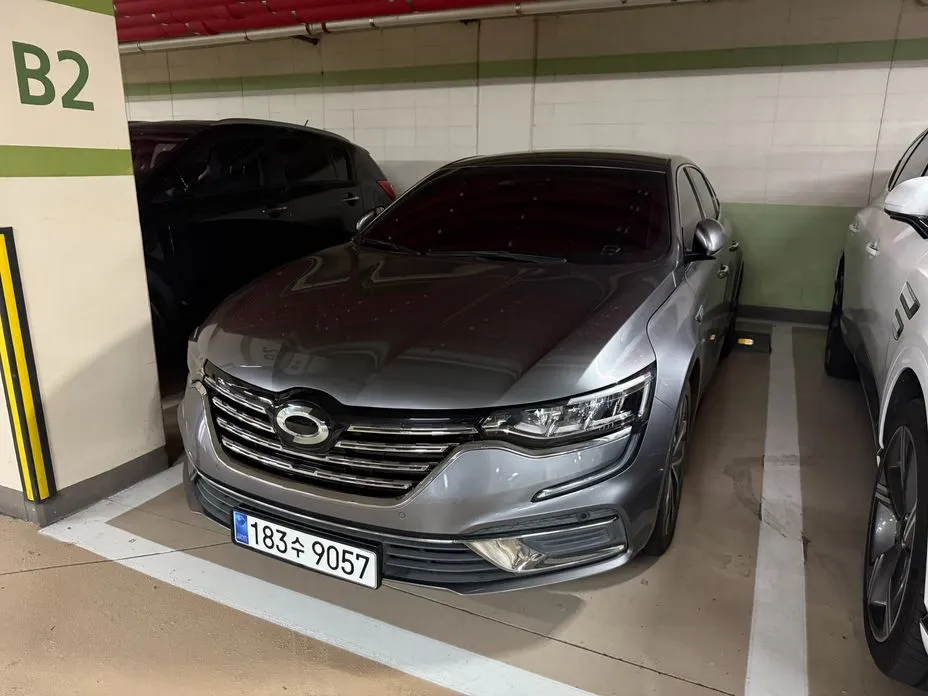 Renault SM6