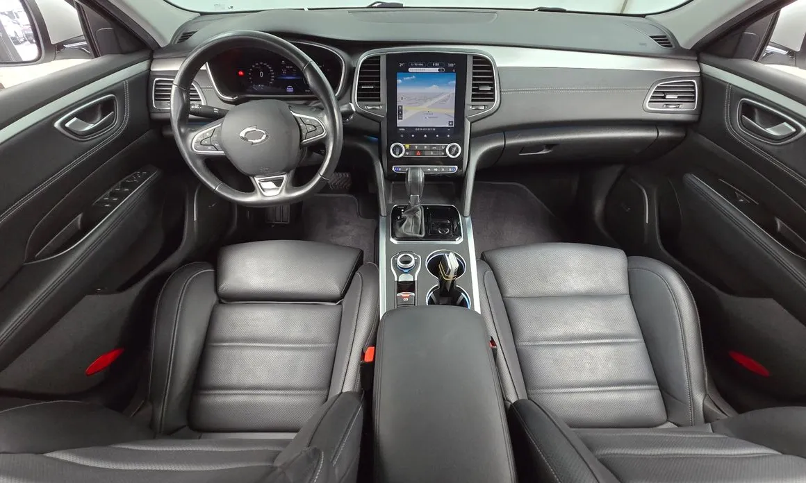 Renault SM6
