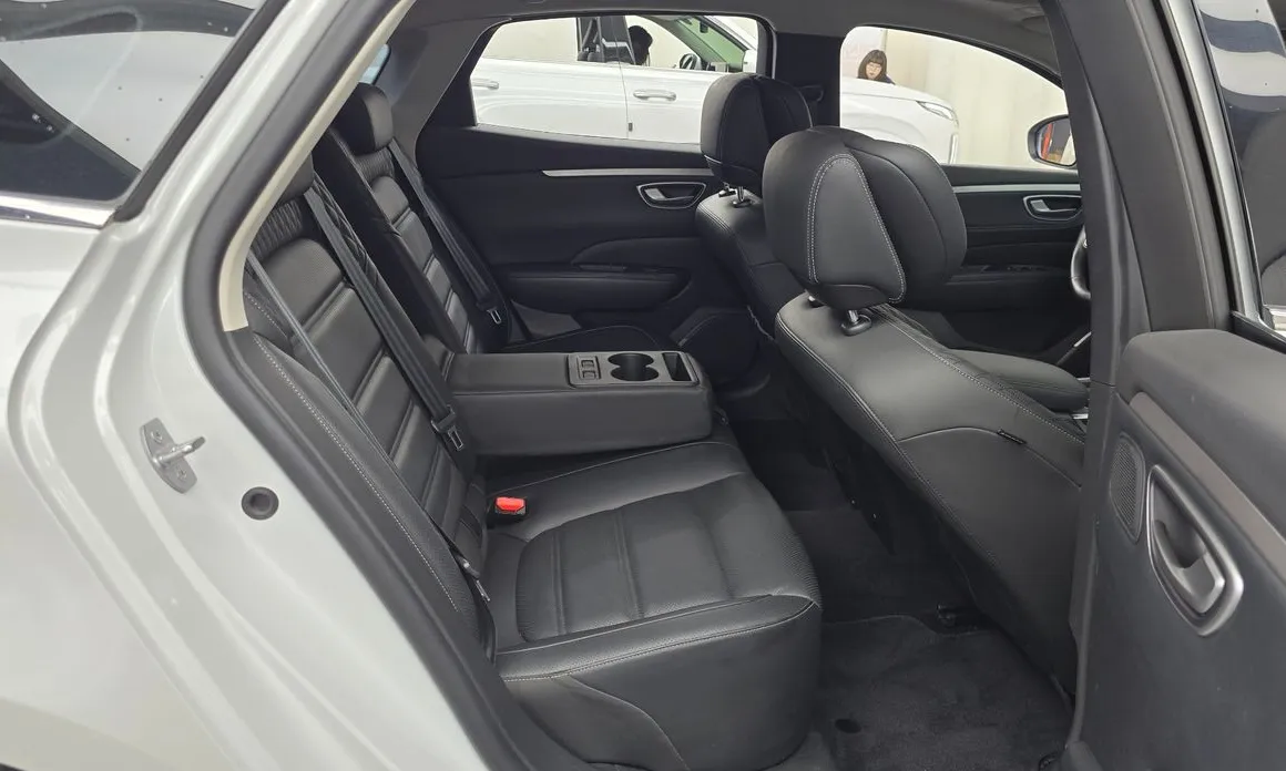 Renault SM6