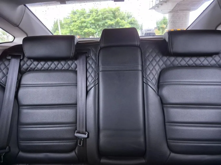 Renault SM6
