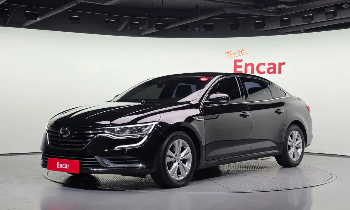 Renault SM6