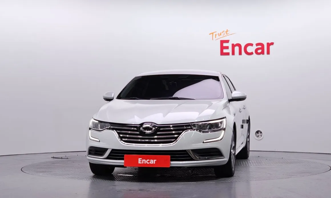 Renault SM6