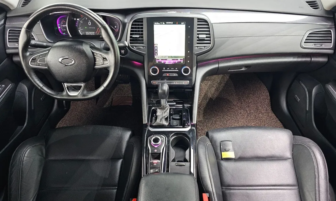 Renault SM6