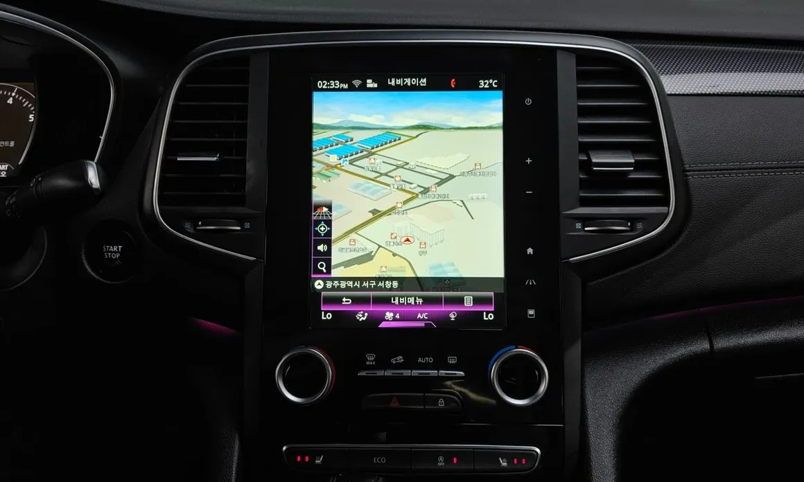 Renault SM6