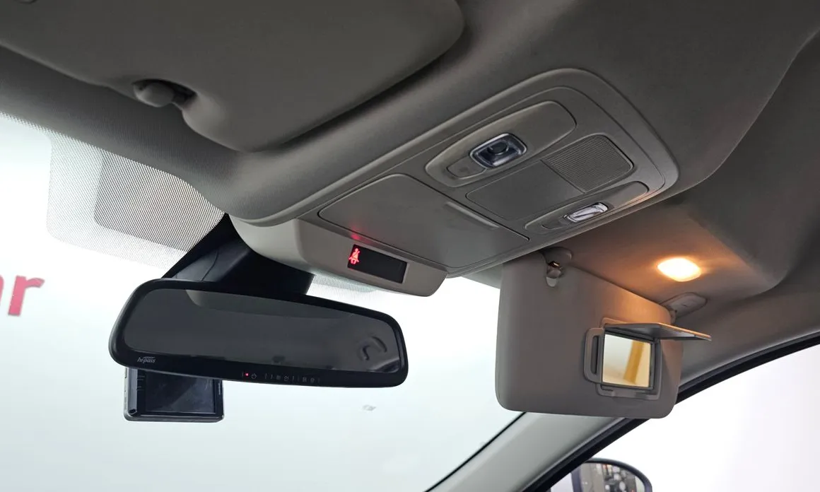 Renault SM6