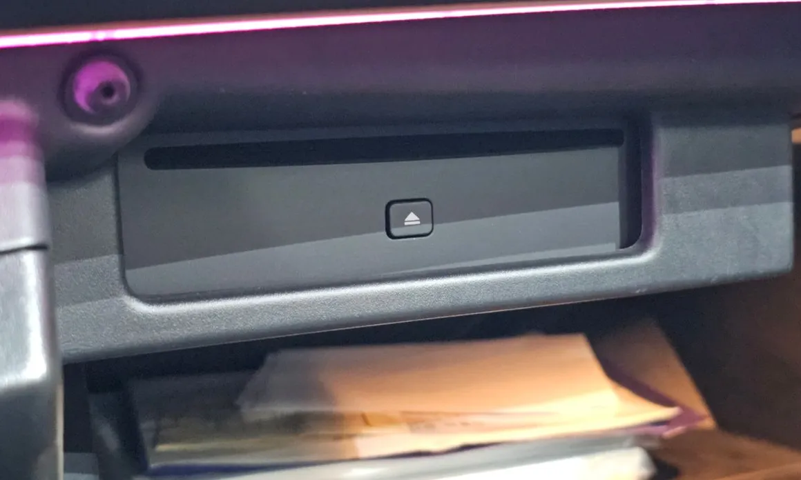 Renault SM6
