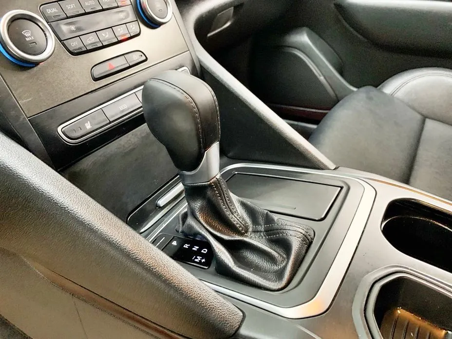 Renault SM6