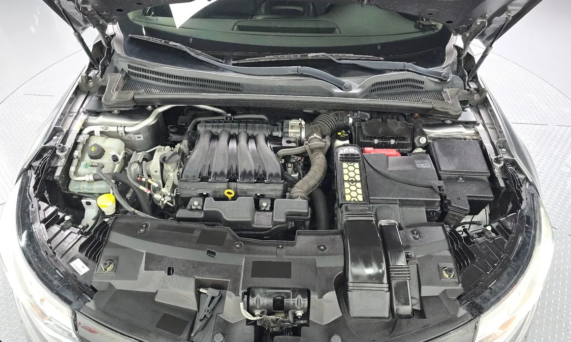Renault SM6