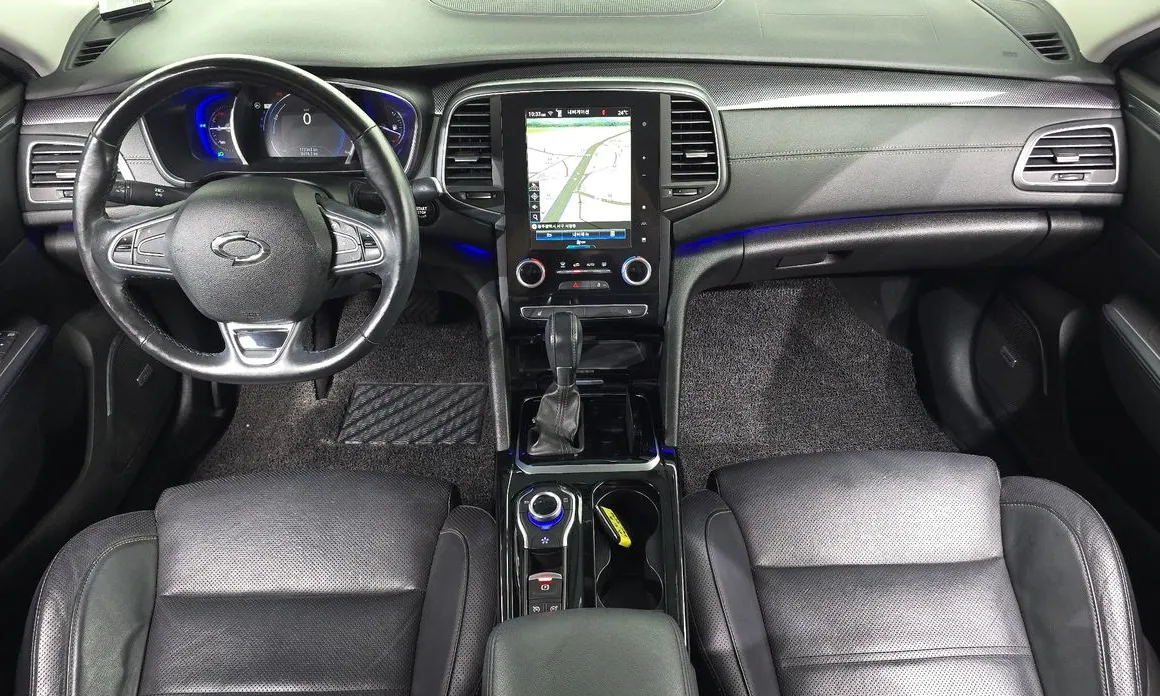 Renault SM6