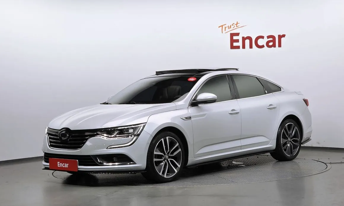 Renault SM6