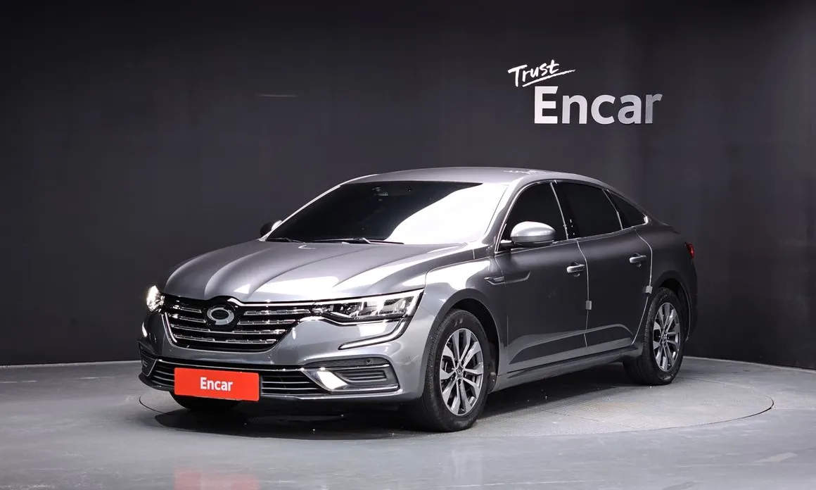 Renault SM6