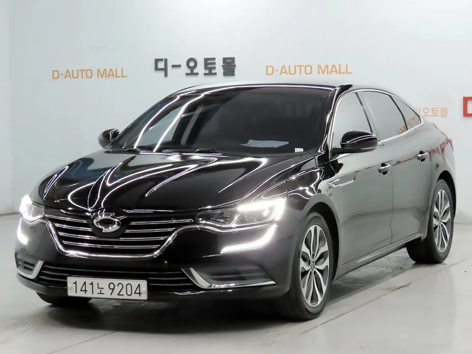 Renault SM6