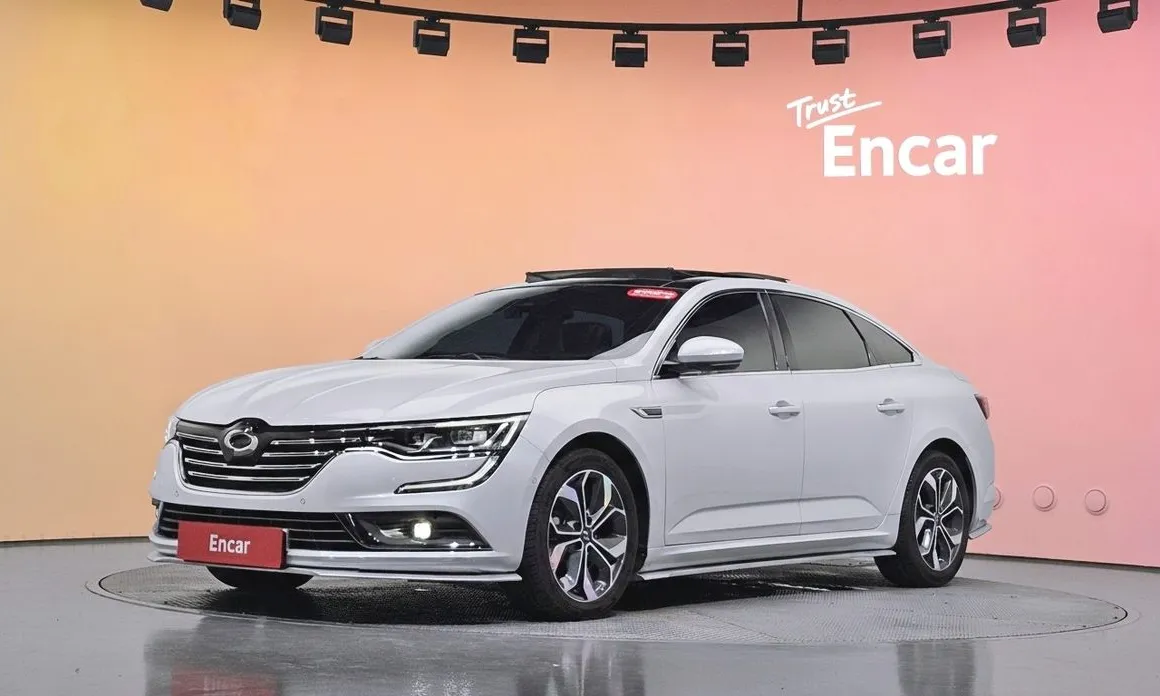 Renault SM6