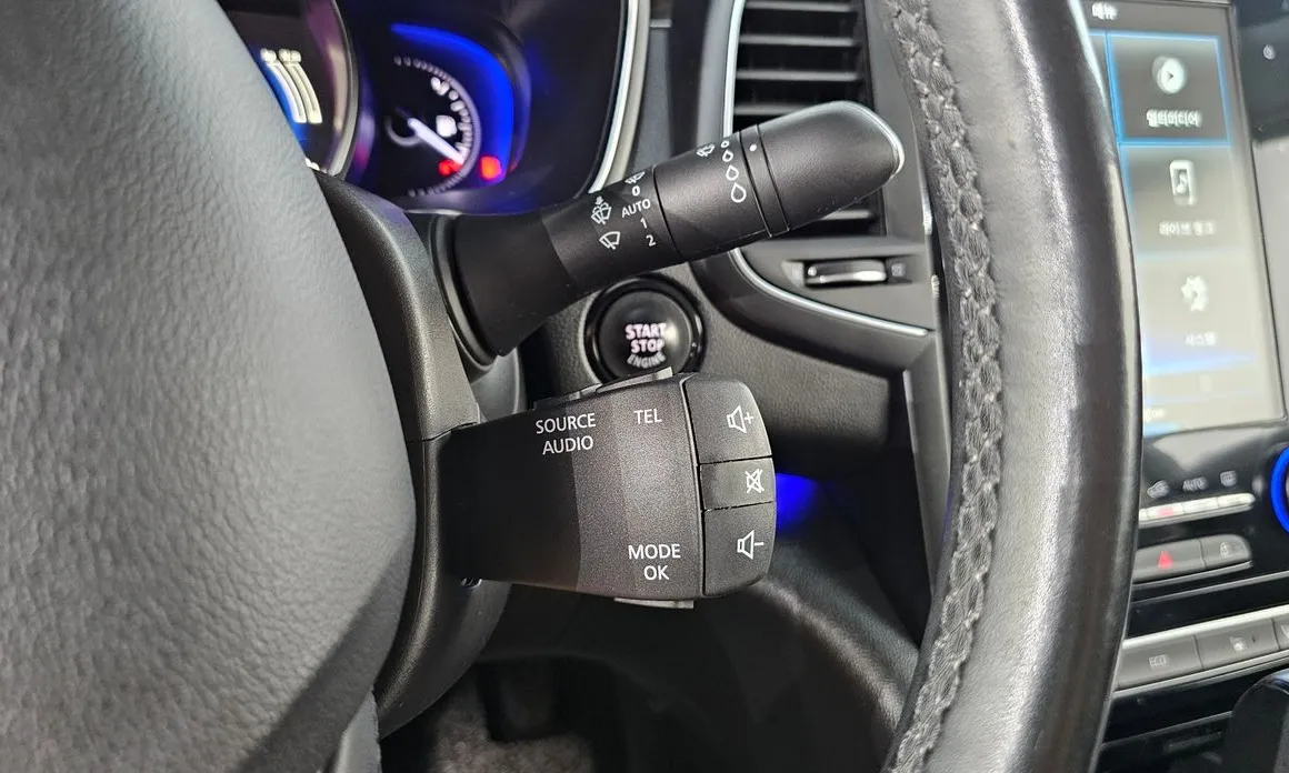 Renault SM6