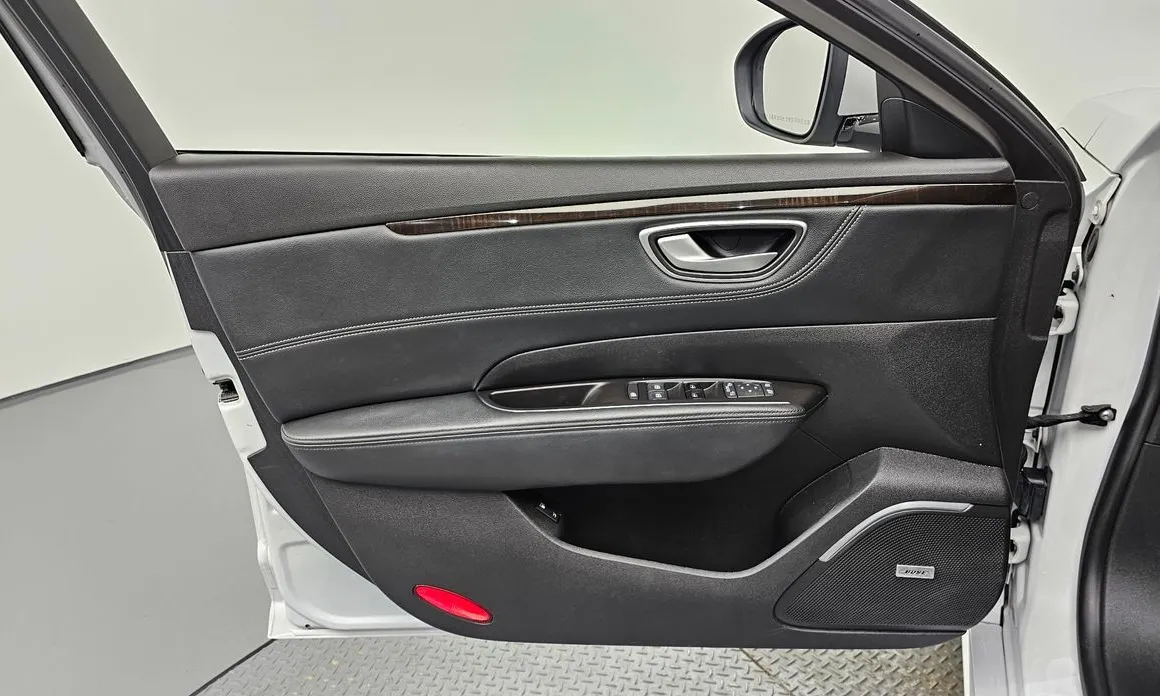 Renault SM6