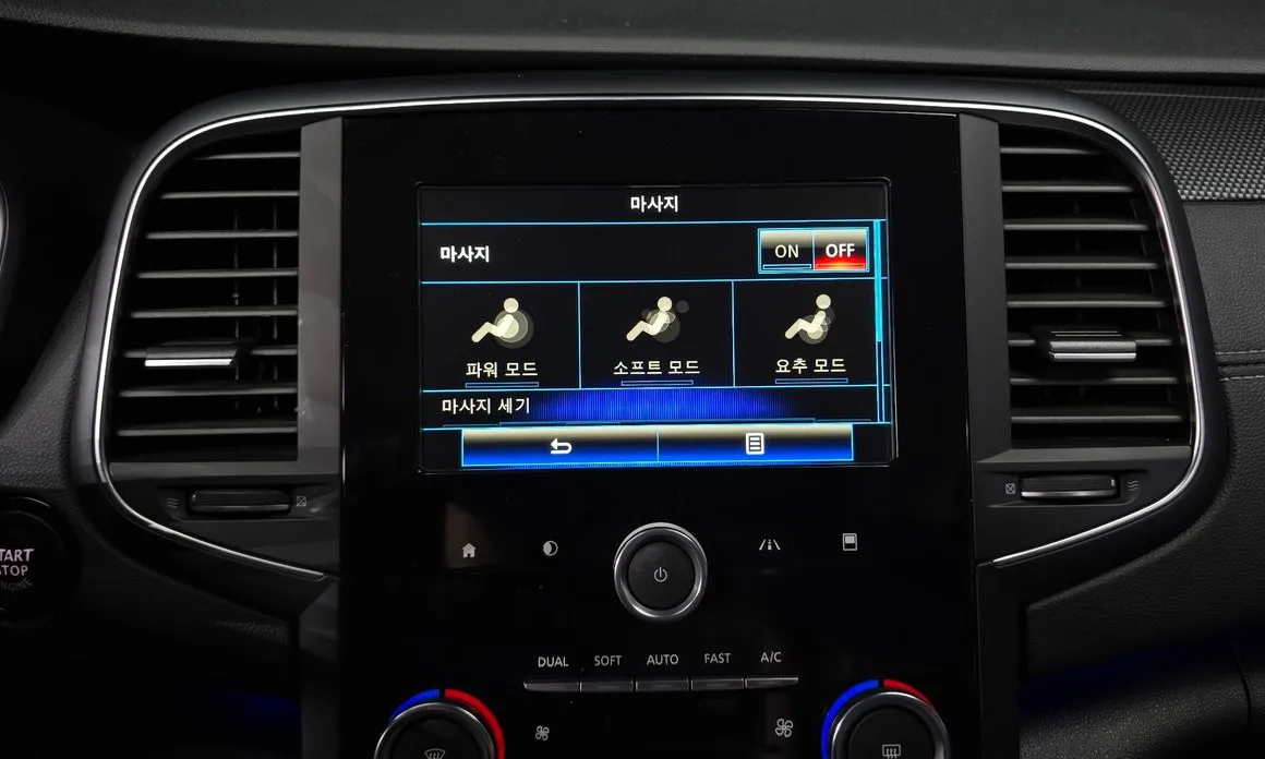 Renault SM6