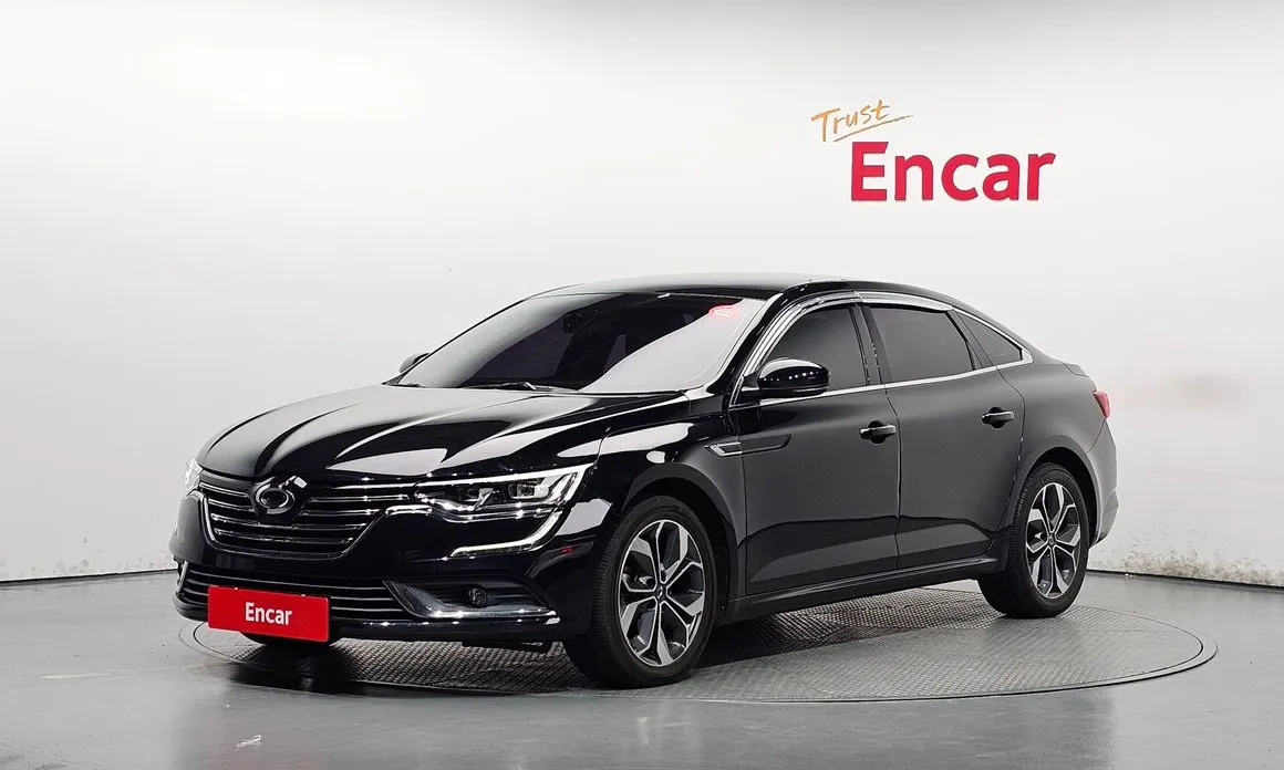 Renault SM6