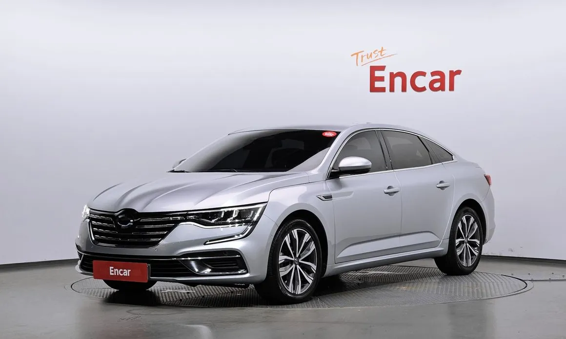 Renault SM6