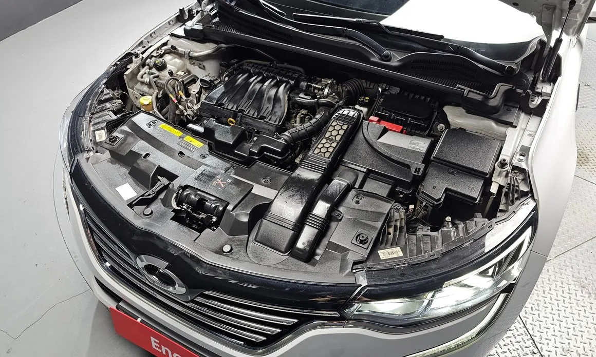 Renault SM6