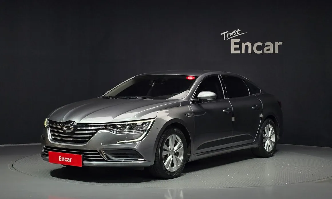 Renault SM6