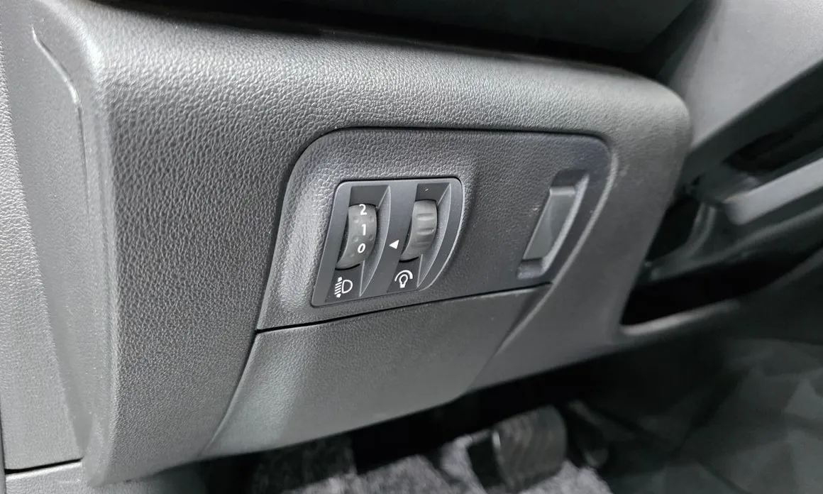 Renault SM6