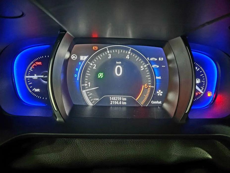 Renault SM6