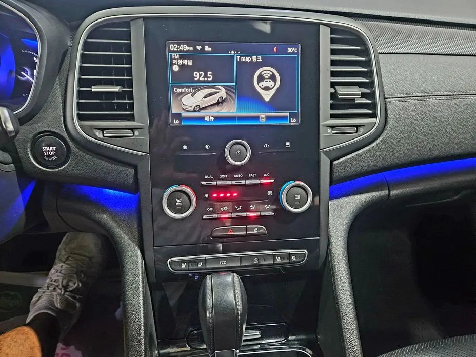 Renault SM6