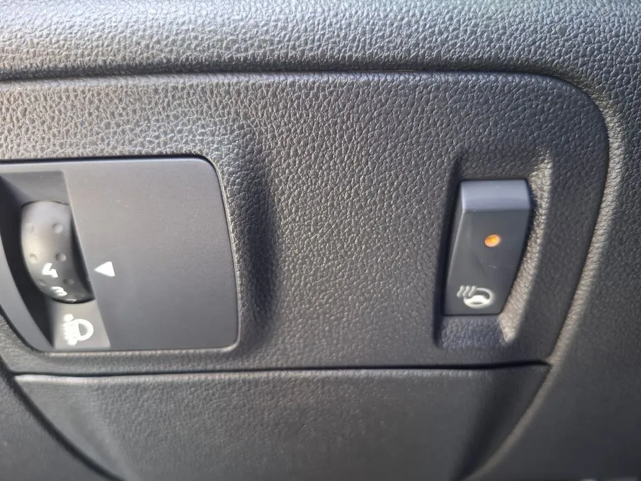Renault SM6