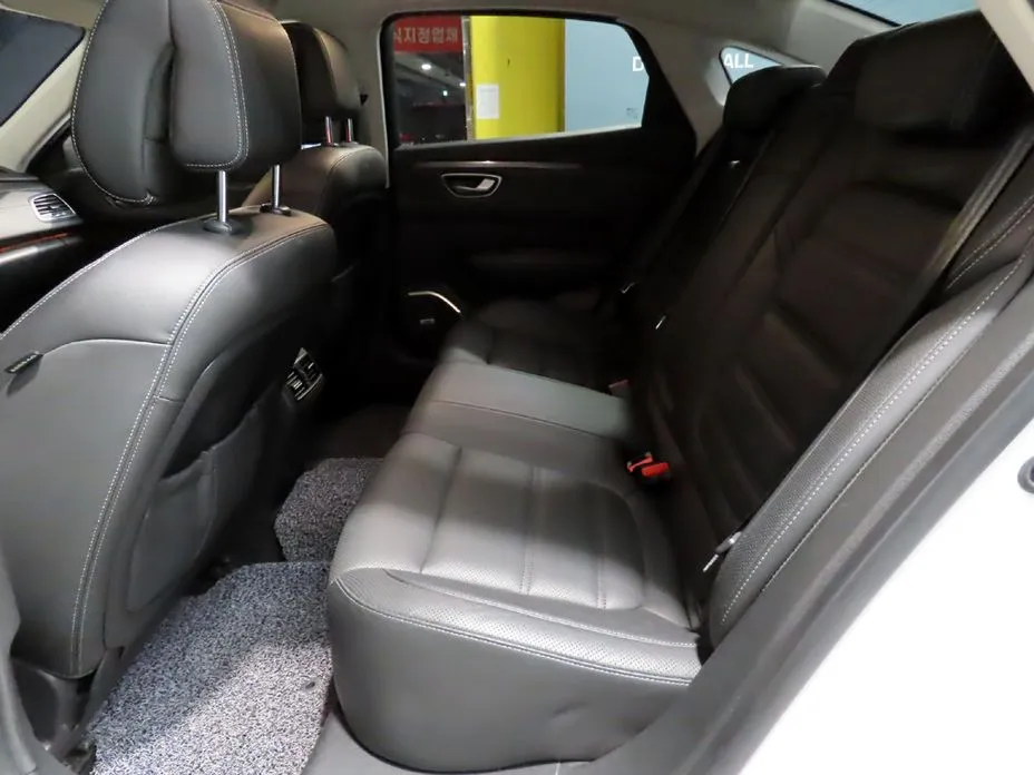 Renault SM6