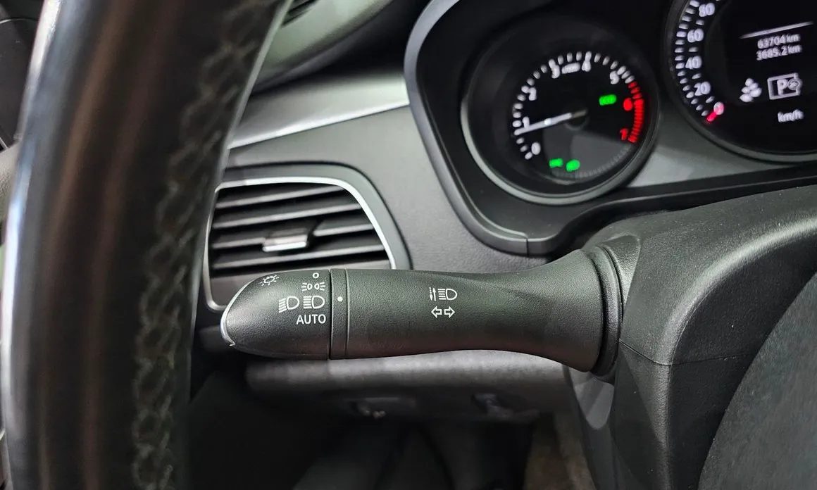Renault SM6