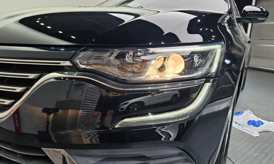 Renault SM6