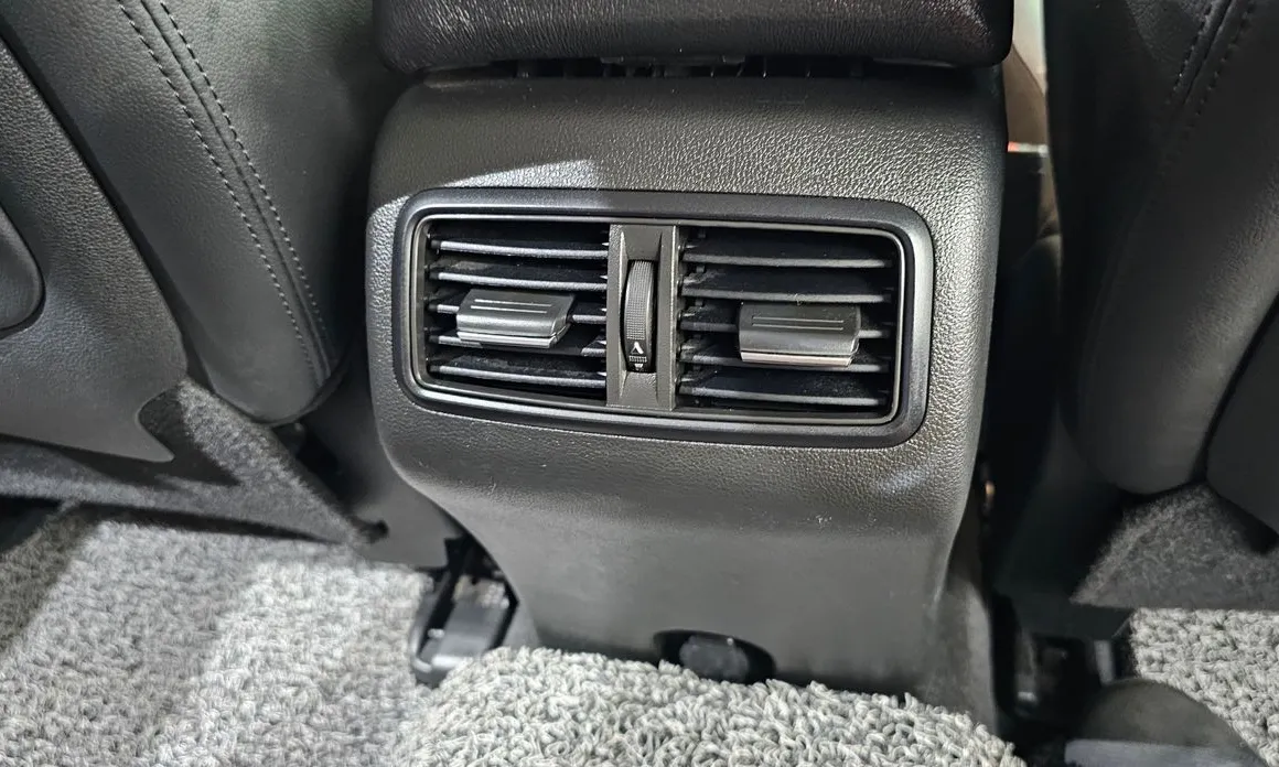 Renault SM6
