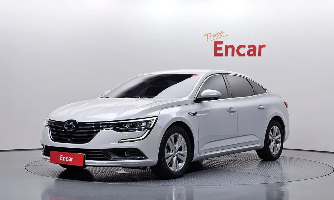 Renault SM6