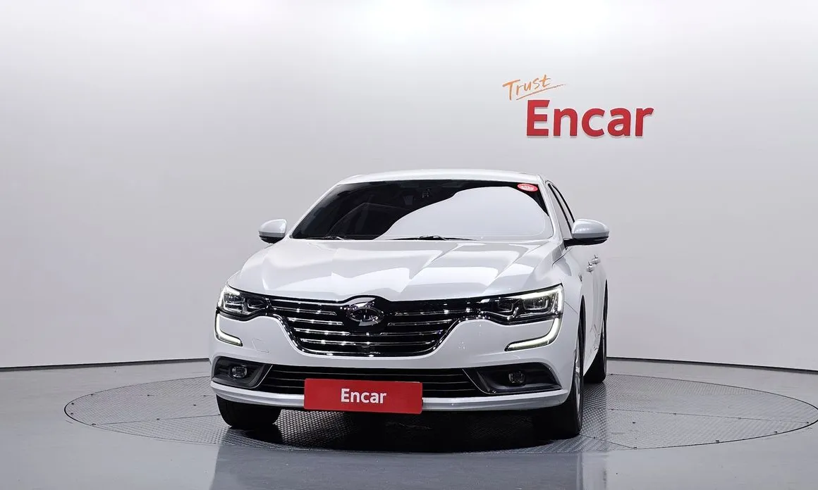 Renault SM6