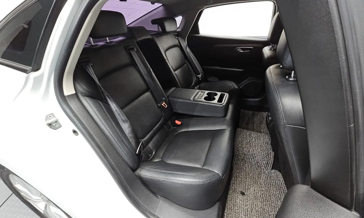 Renault SM6