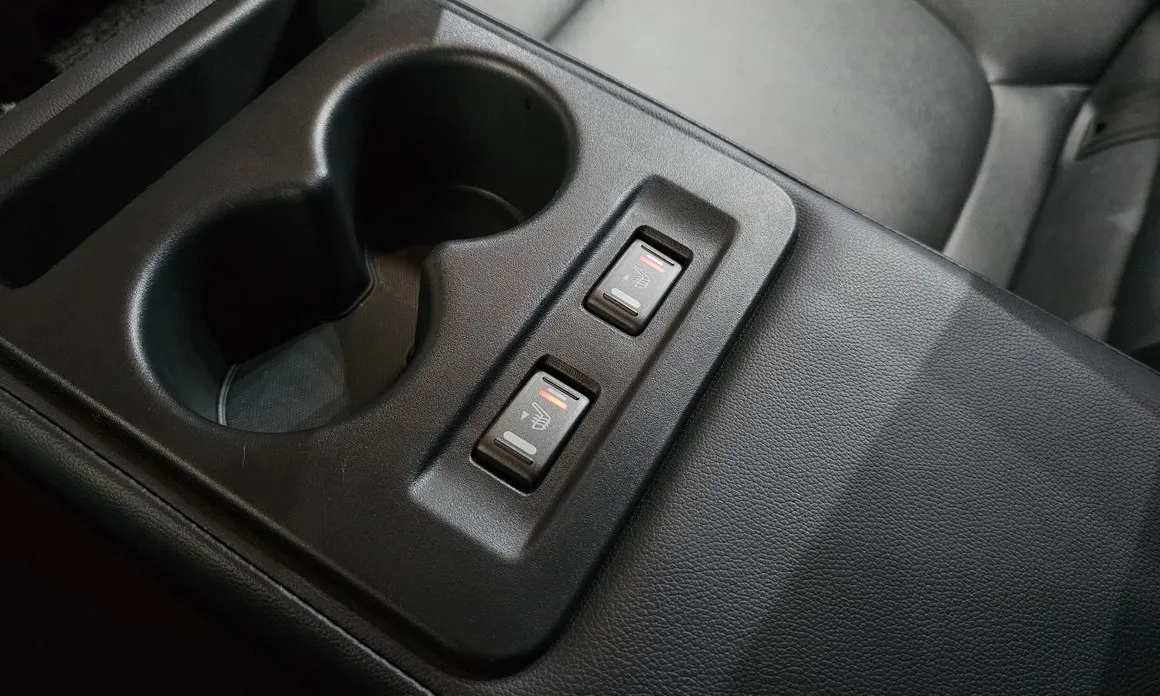 Renault SM6
