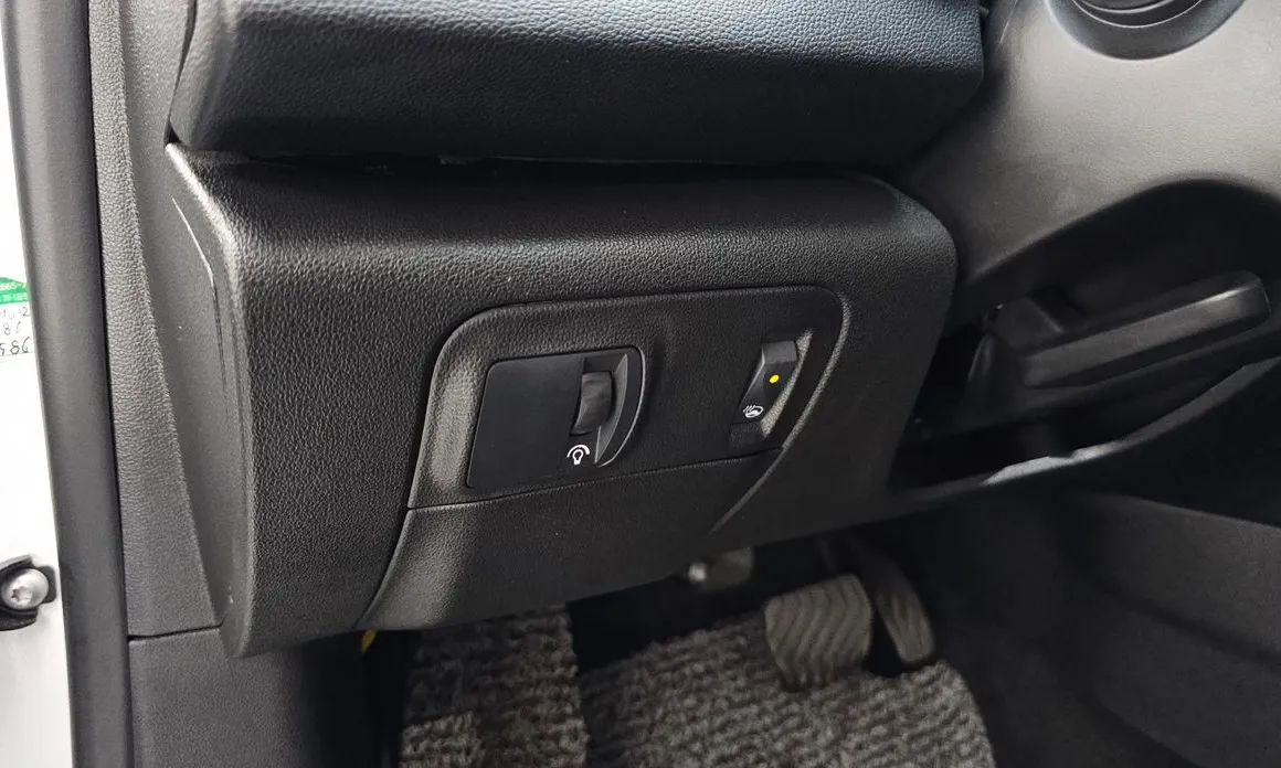 Renault SM6