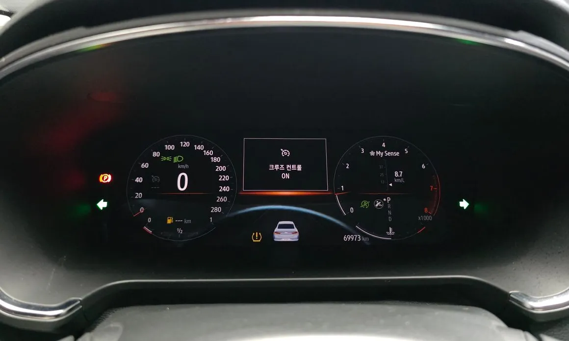 Renault SM6